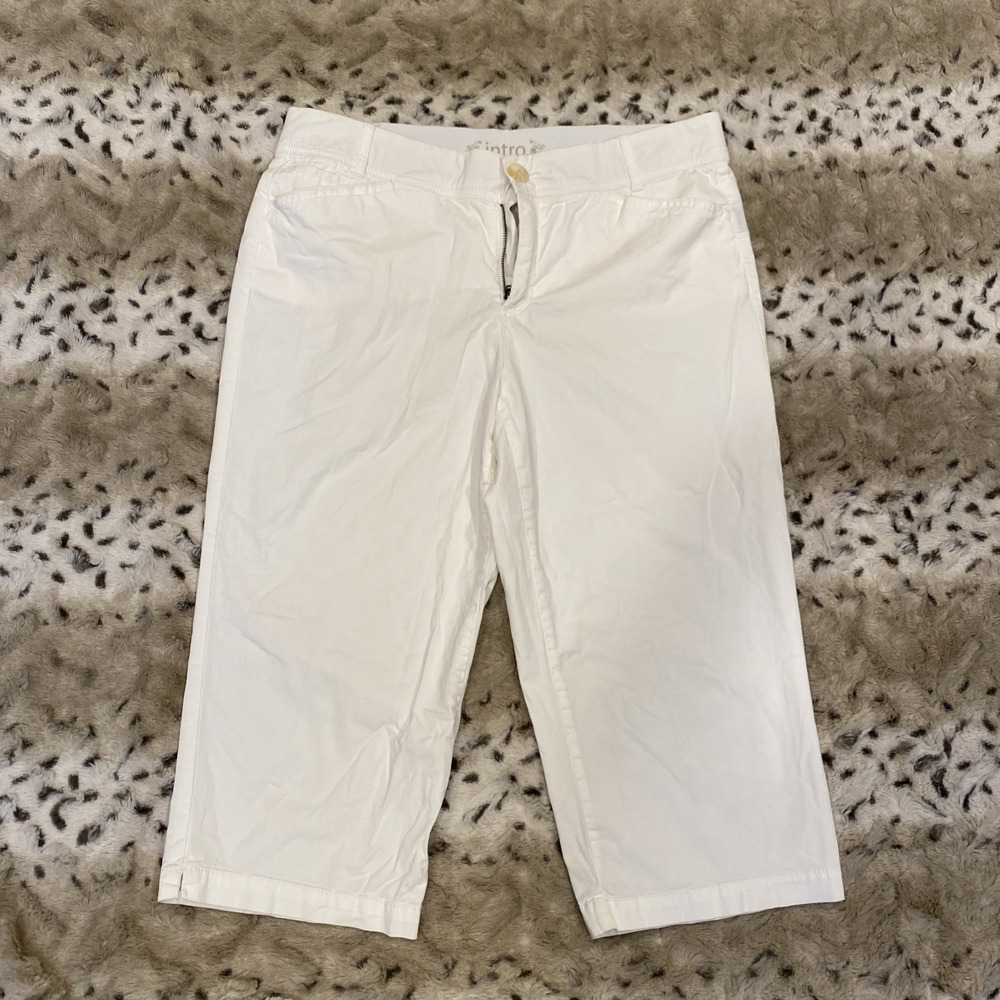 Intro Womens Size 12P  White Capris (34x19)